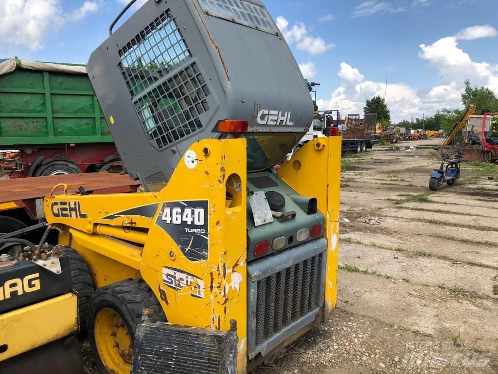 Gehl 4640 FOR PARTS Skid steer loderler