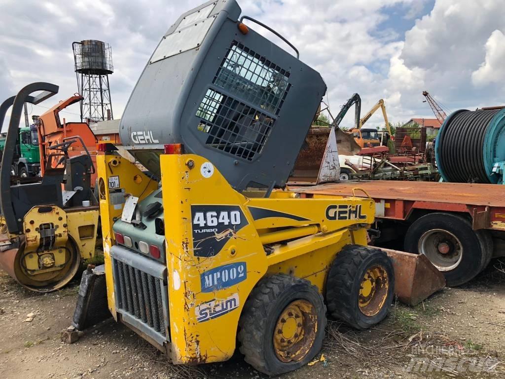 Gehl 4640 FOR PARTS Skid steer loderler
