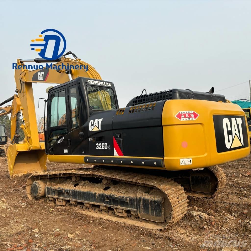 CAT 326D2 Paletli ekskavatörler