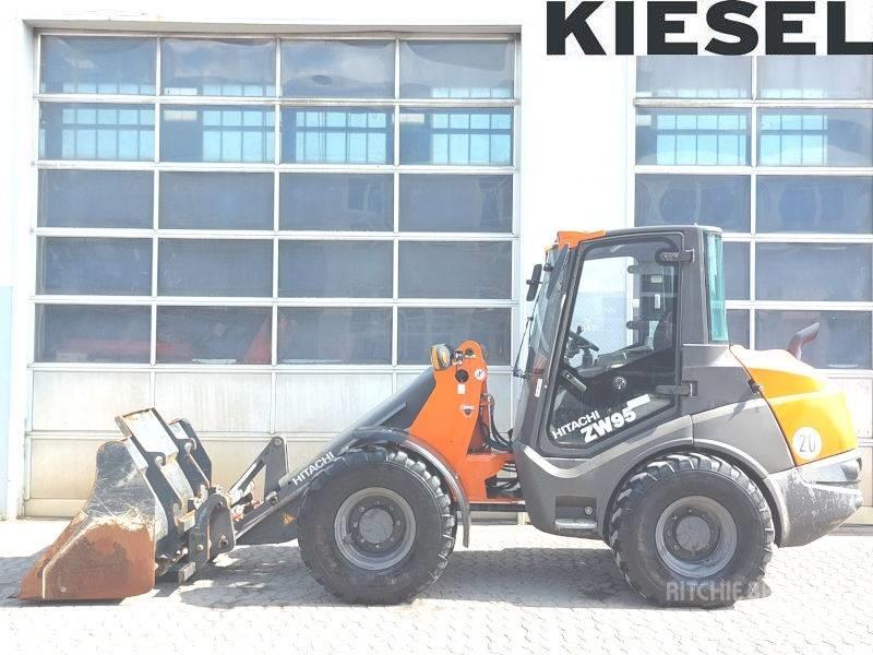 Hitachi ZW 95-6 Skid steer loderler