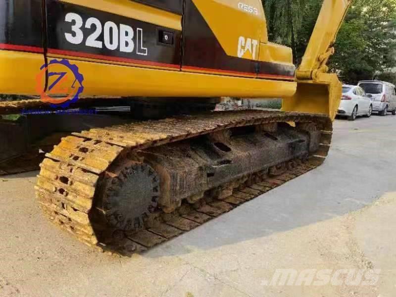 CAT 320 B L Paletli ekskavatörler