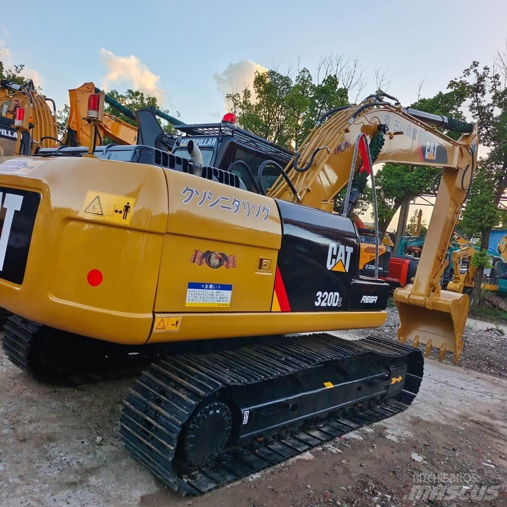 CAT 320 D Paletli ekskavatörler