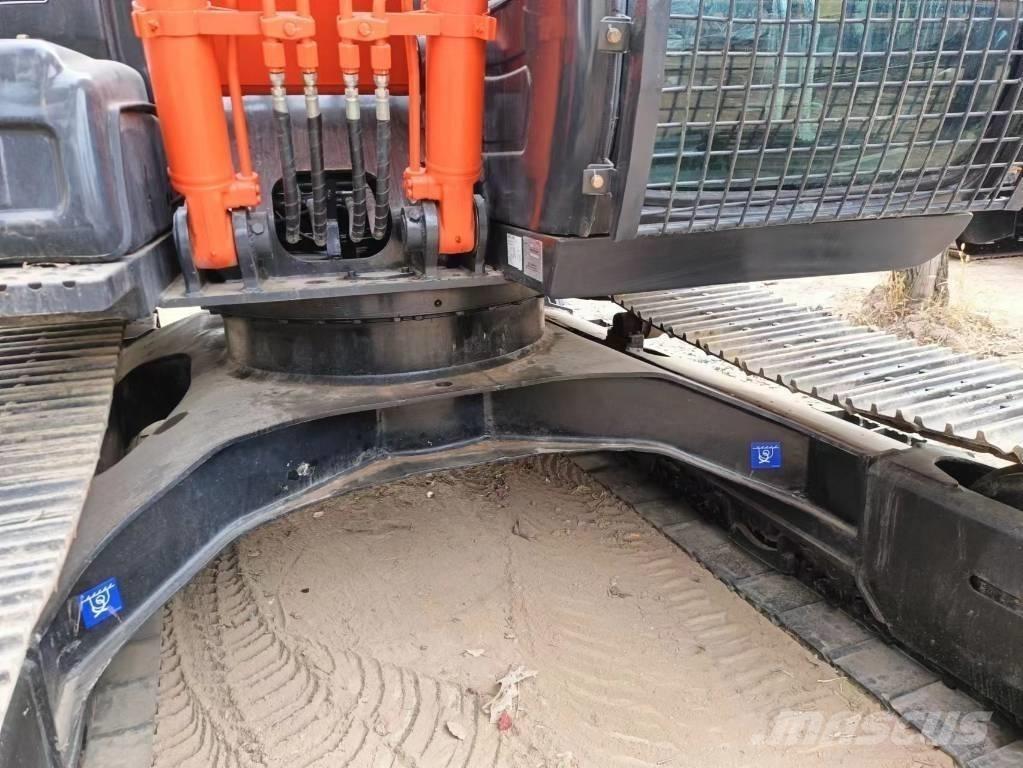 Hitachi ZX120-6 Paletli ekskavatörler