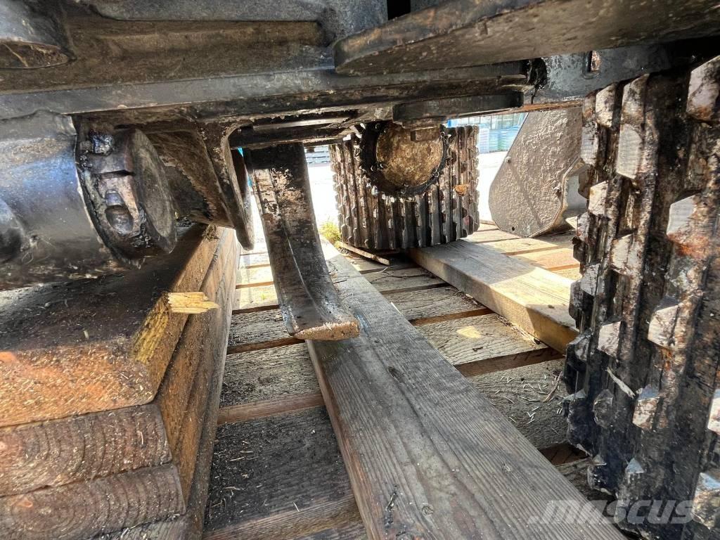 Komatsu S92 Agaç kesme robotlari