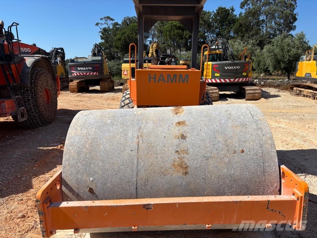 Hamm 2410 SD Çift tamburlu silindirler