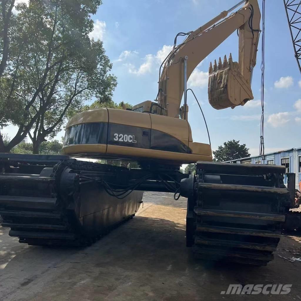 CAT 320 C Amfibi Ekskavatörler
