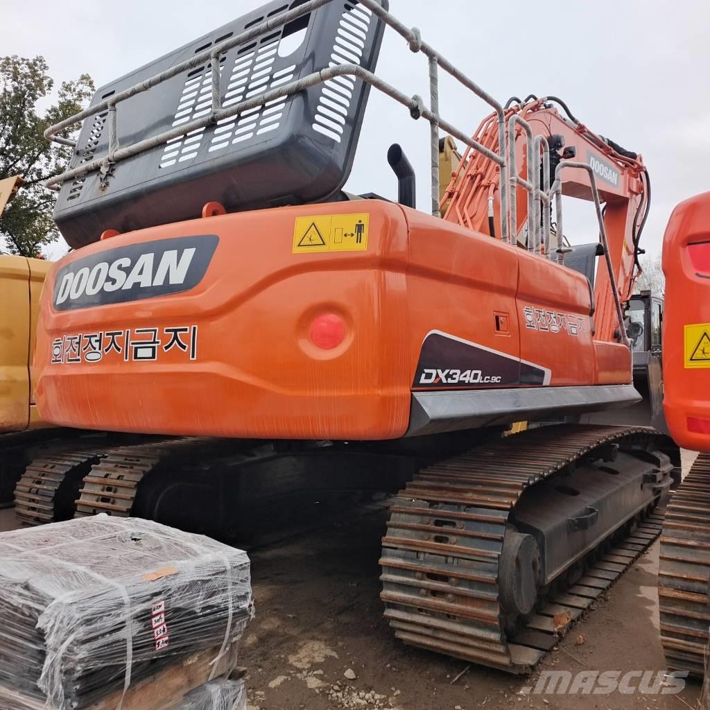 Doosan DX 300 LC Paletli ekskavatörler