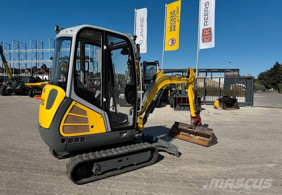 Wacker Neuson ET 18 Paletli ekskavatörler