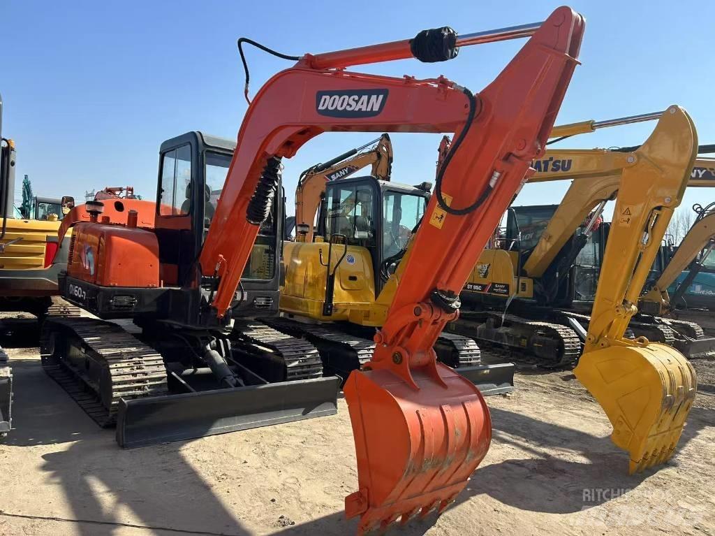 Doosan DH 55 Mini ekskavatörler, 7 tona dek