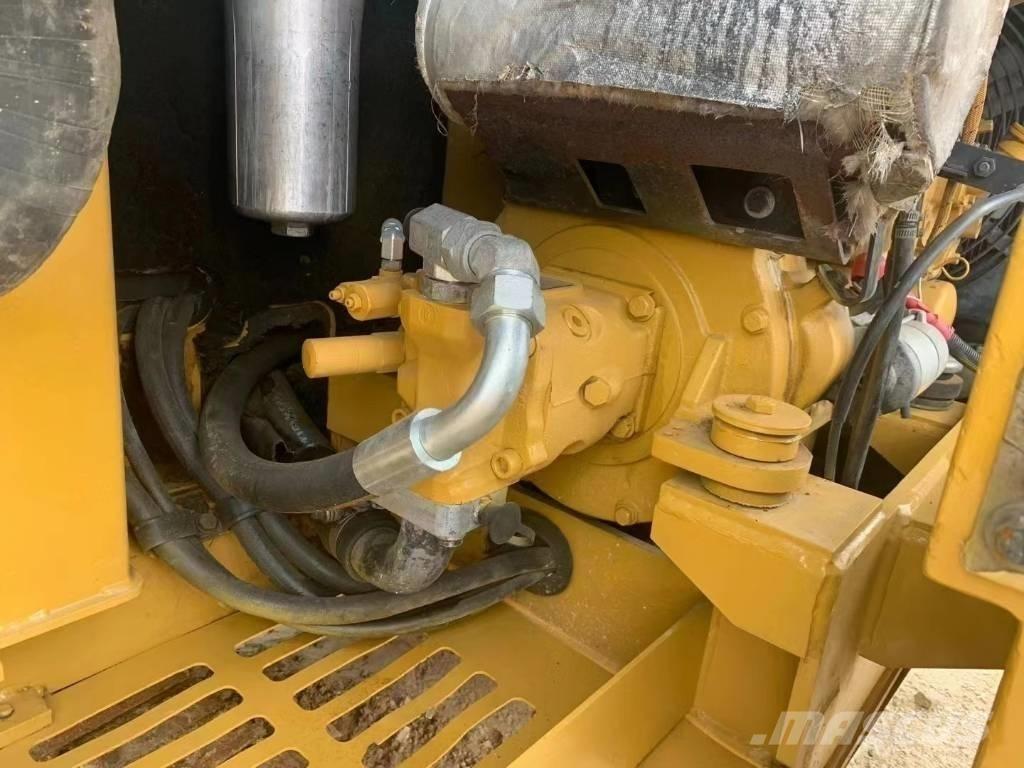 CAT 305.5 E CR Paletli ekskavatörler
