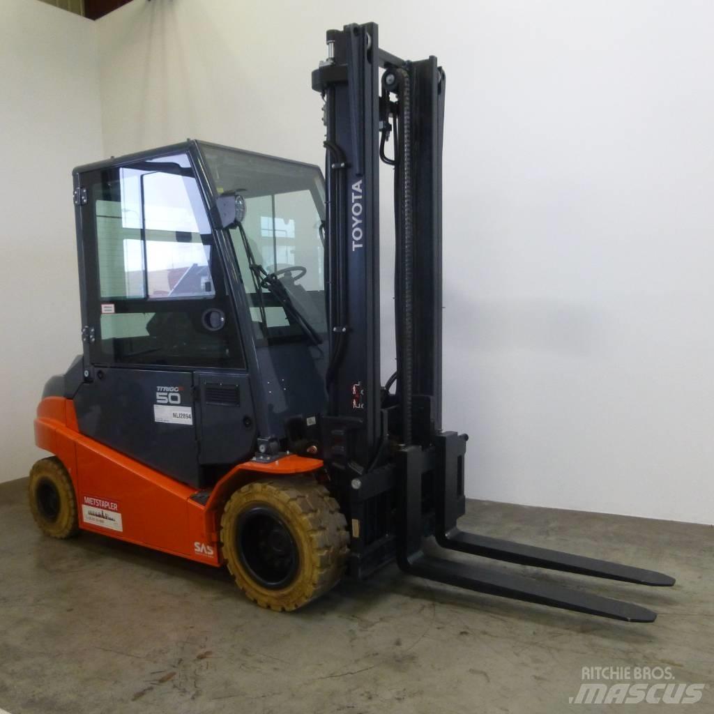 Toyota 8FBMT50 Elektrikli forkliftler