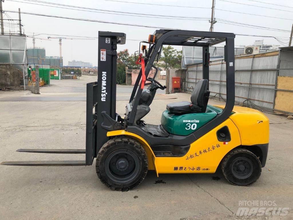 Komatsu FD30 Dizel forkliftler