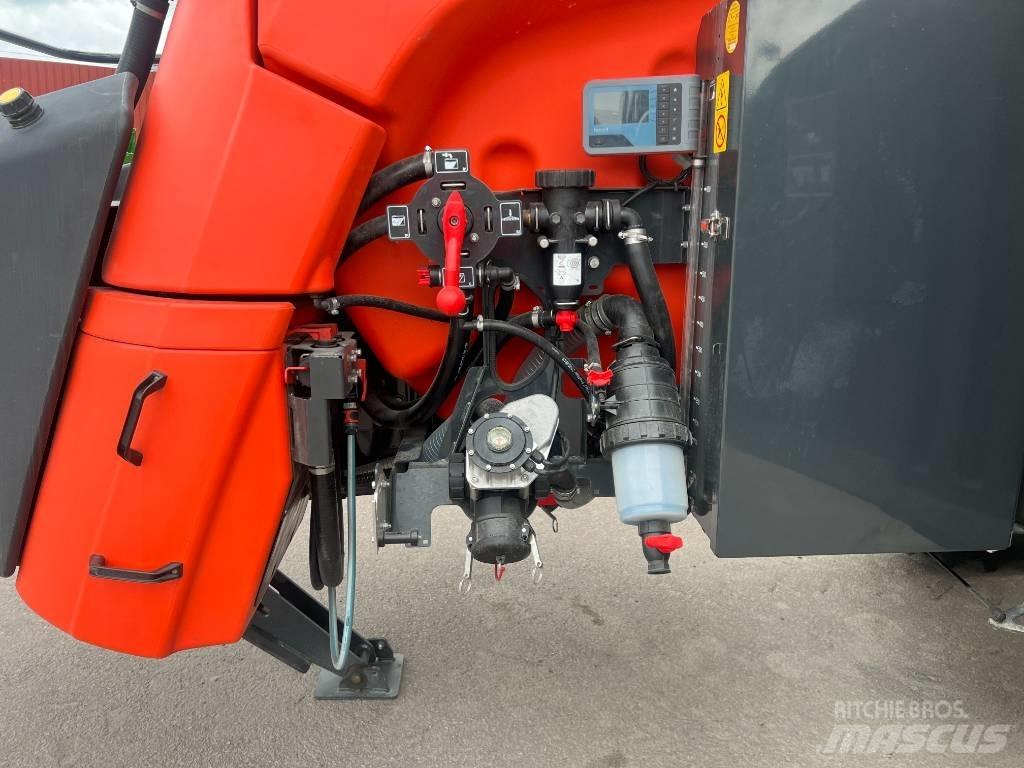 Kubota XTS 4 Çekilir pülverizatörler