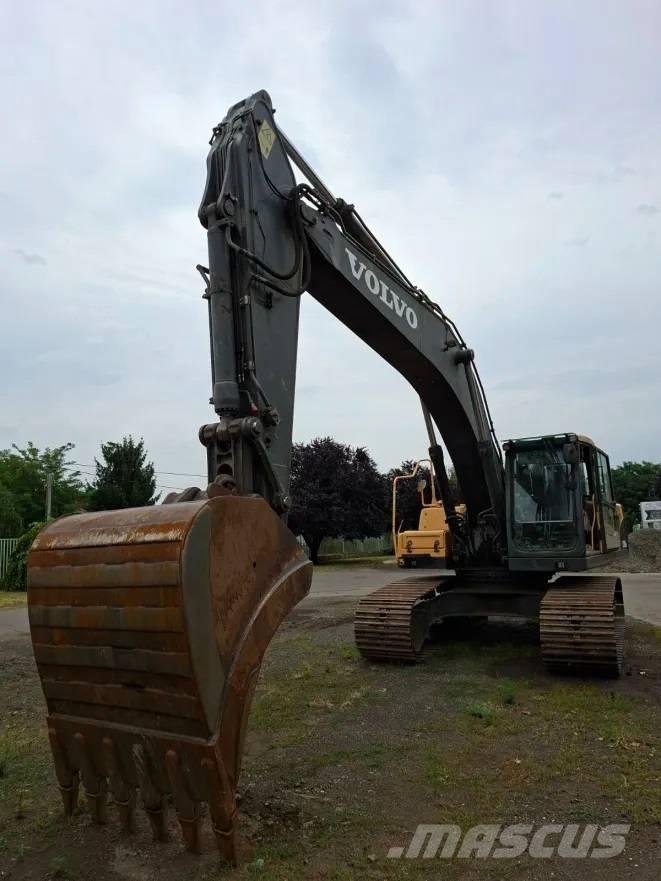 Volvo EC 290 C N L Paletli ekskavatörler