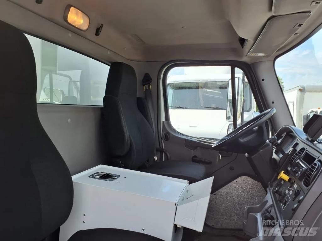 Freightliner M2 İçecek kamyonları