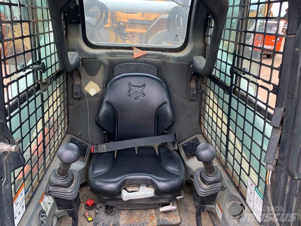 Bobcat S 740 Skid steer loderler