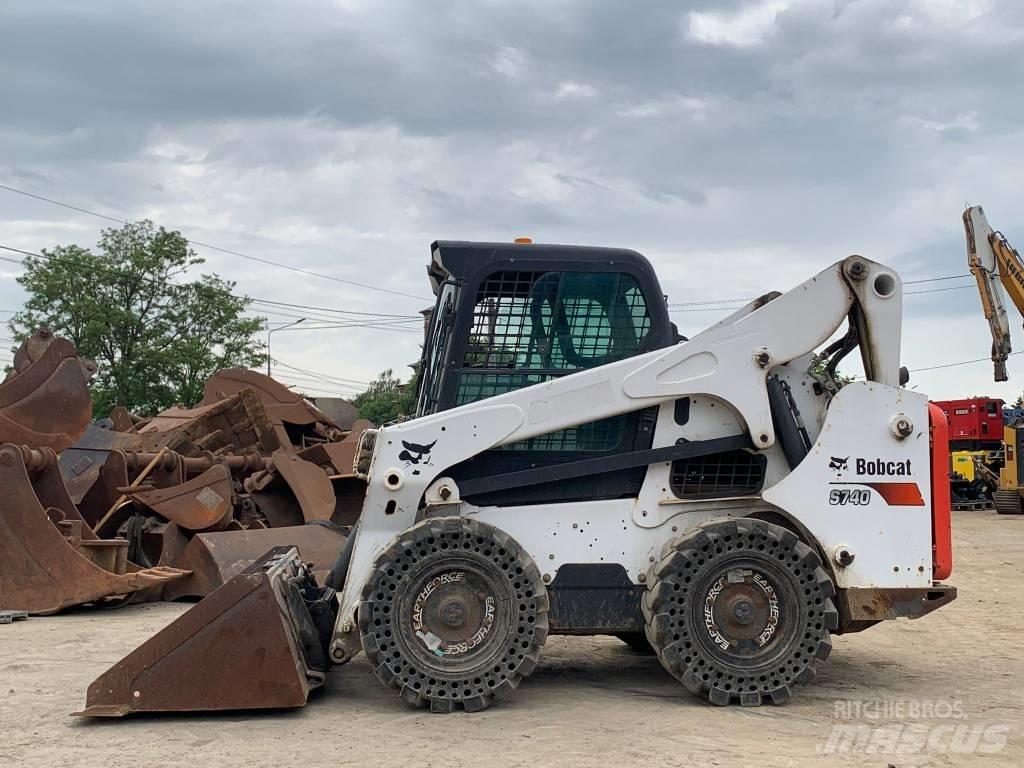 Bobcat S 740 Skid steer loderler