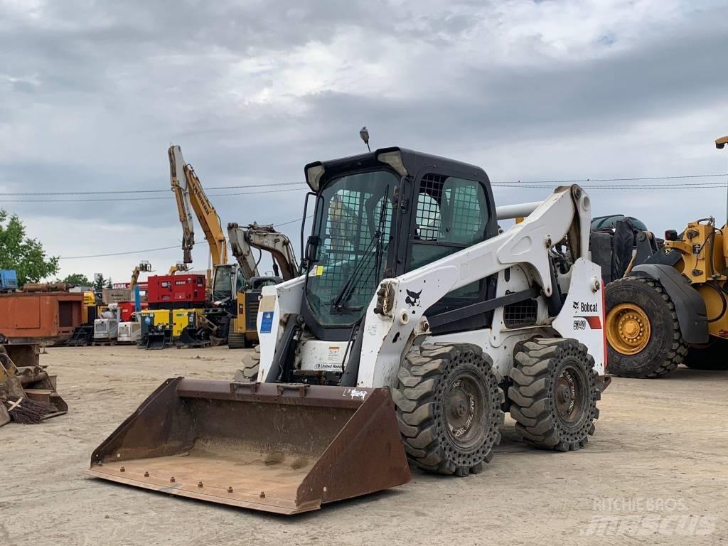 Bobcat S 740 Skid steer loderler