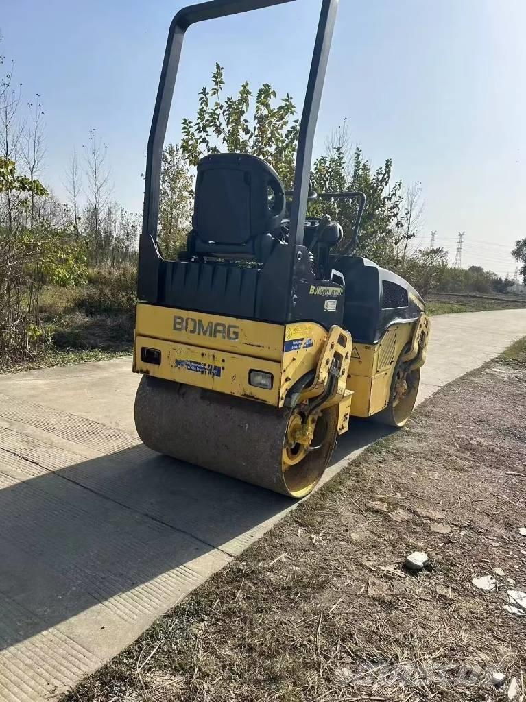 Bomag BW 100 AD Çift tamburlu silindirler