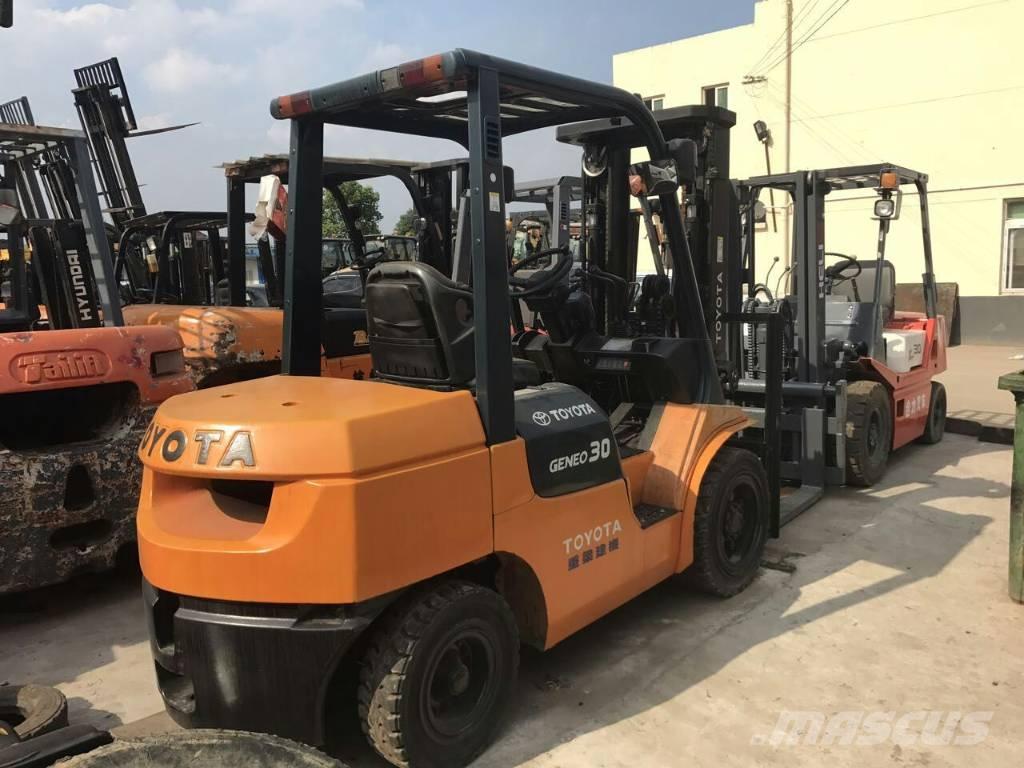  TOYOTYA FD30 Dizel forkliftler