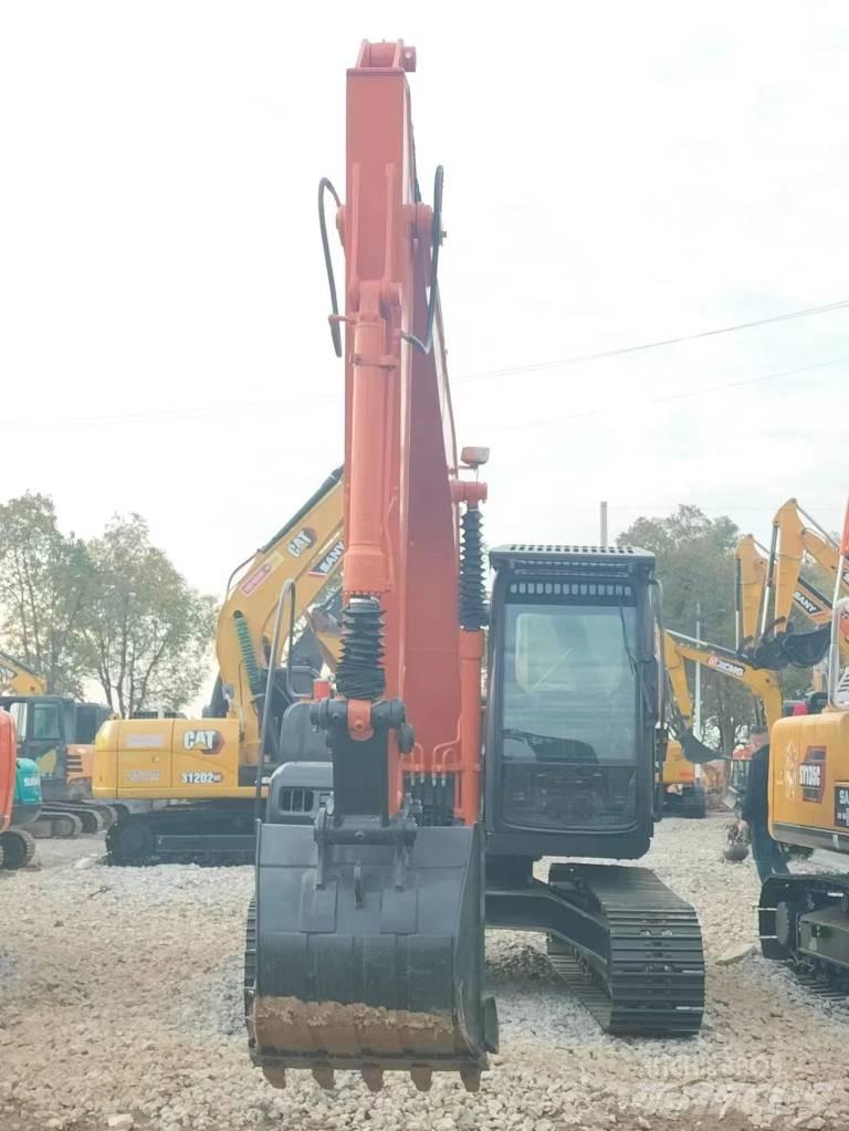 Hitachi ZX 120 Paletli ekskavatörler