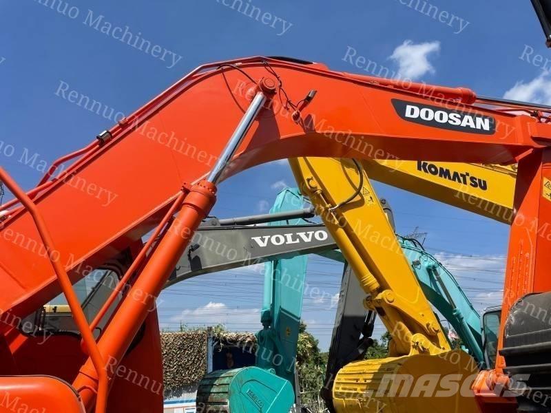 Doosan DH 300 LC-7 Paletli ekskavatörler