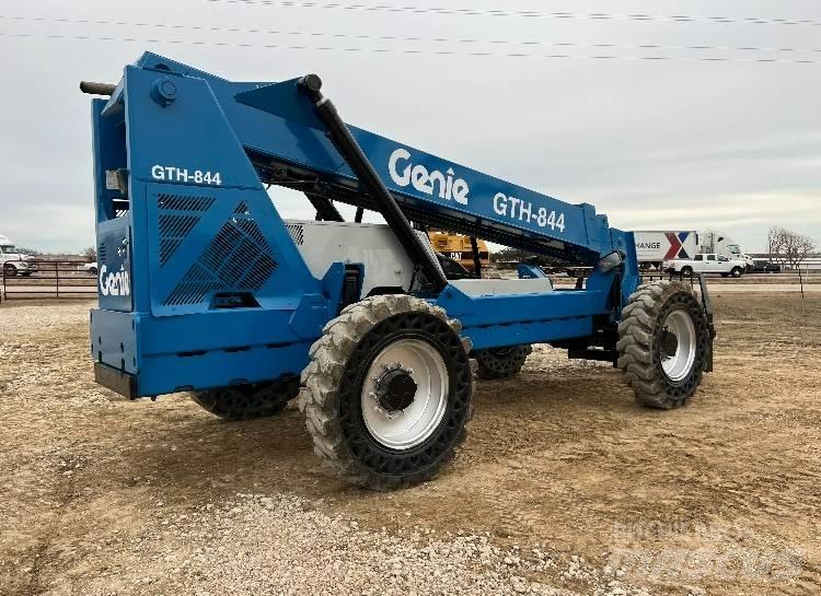 Genie GTH844 Teleskopik yükleyiciler