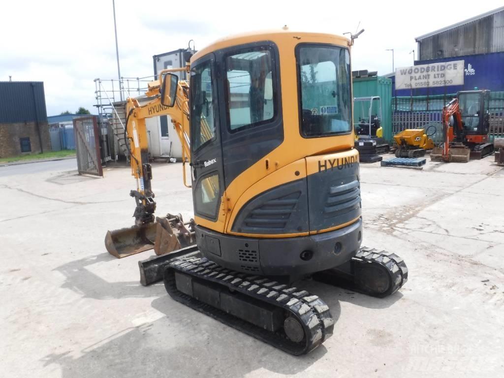 Hyundai Robex 27 Z-9 Mini ekskavatörler, 7 tona dek