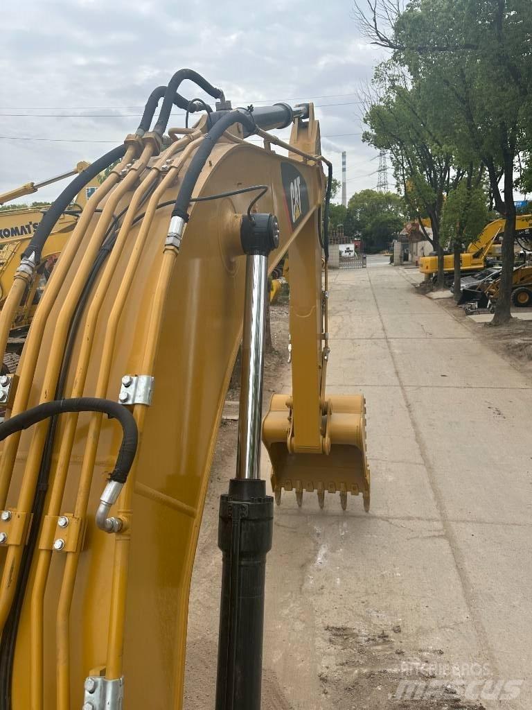 CAT CAT330D Midi ekskavatörler 7 - 12 t