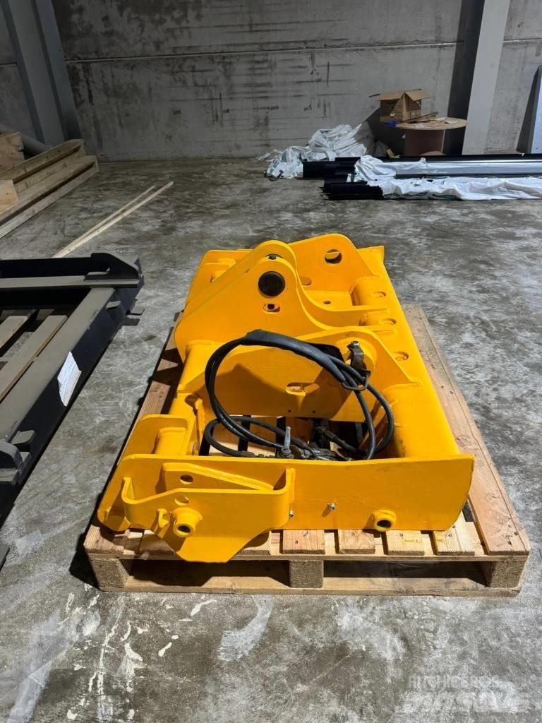 JCB Q FIT HEADSTOCK Diger yükleme ve kazma ekipmanlari