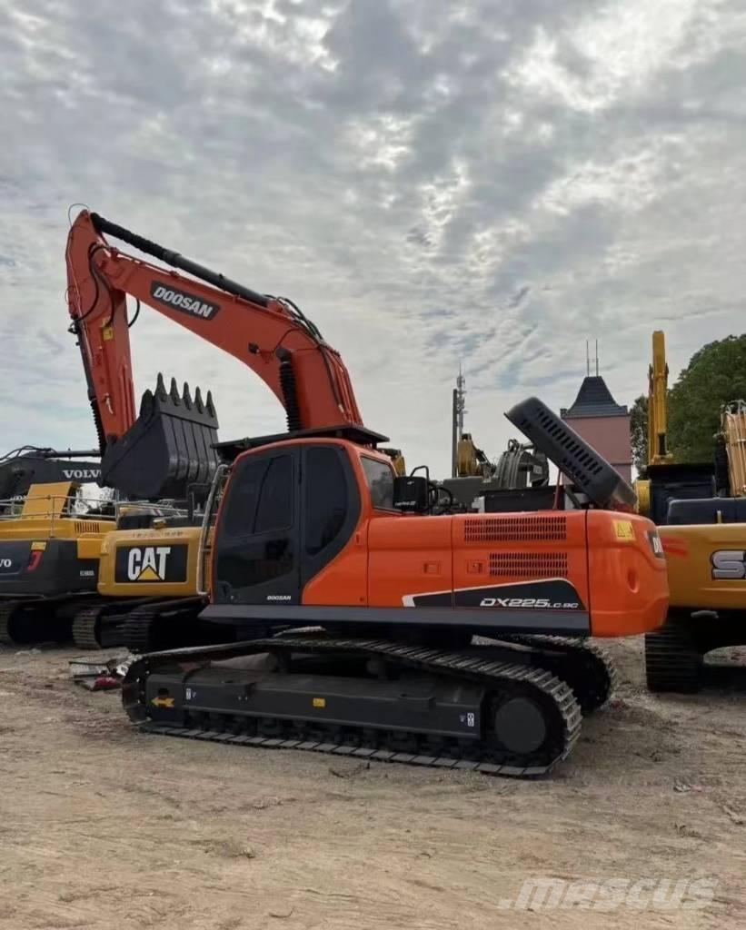 Doosan 225 DX Paletli ekskavatörler