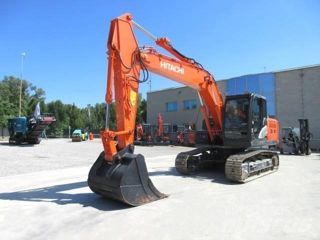 Hitachi ZX160 LC-5B Paletli ekskavatörler