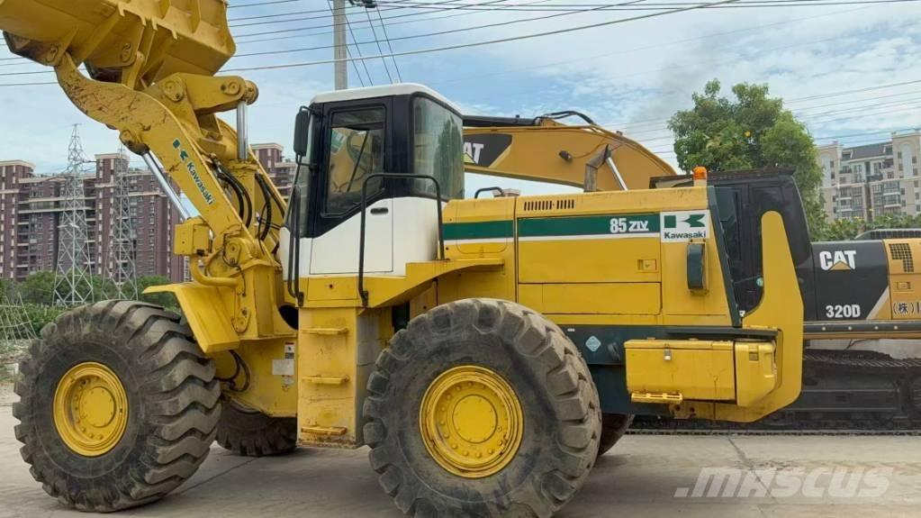 Kawasaki 85 Z Tekerlekli yükleyiciler