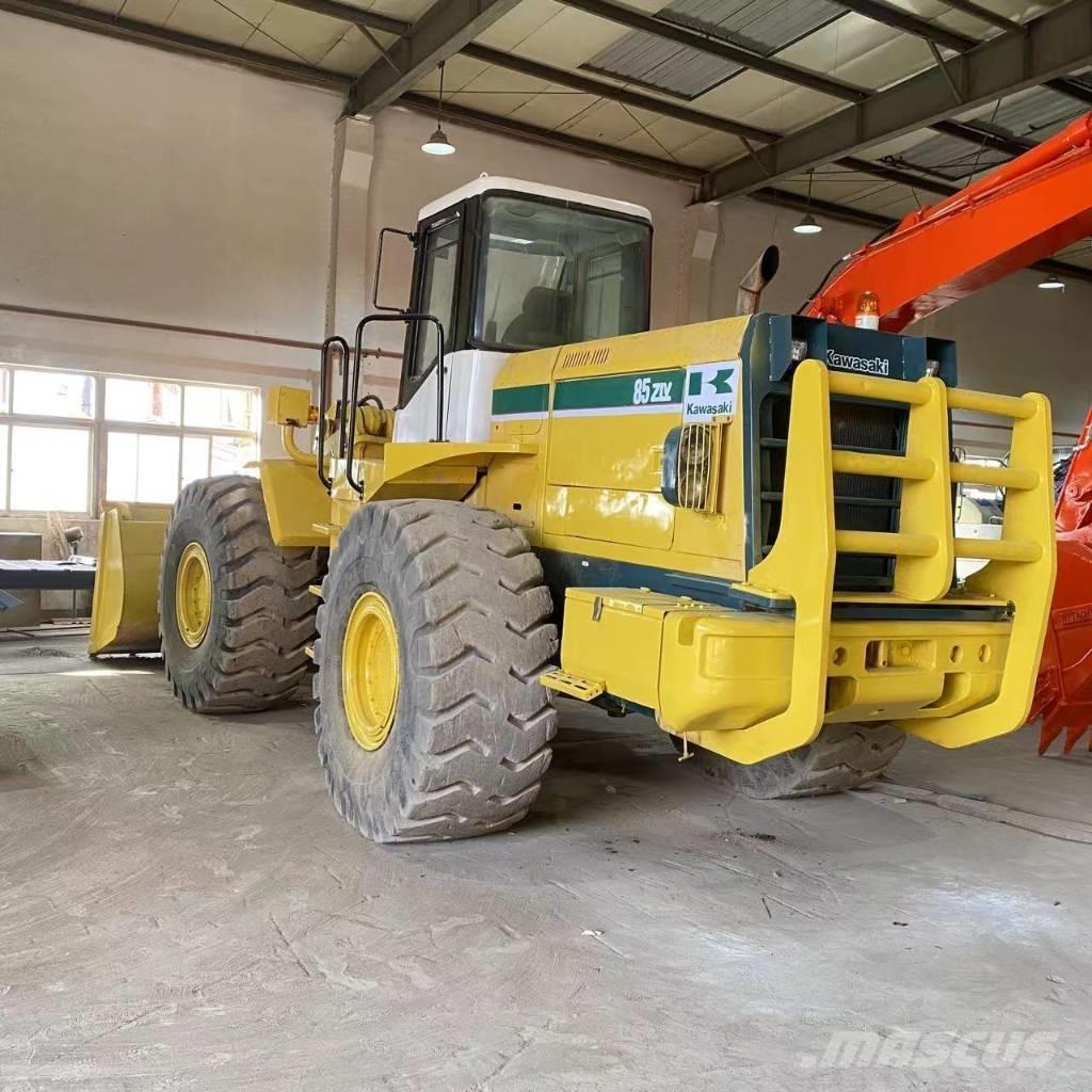 Kawasaki 85 Z Tekerlekli yükleyiciler