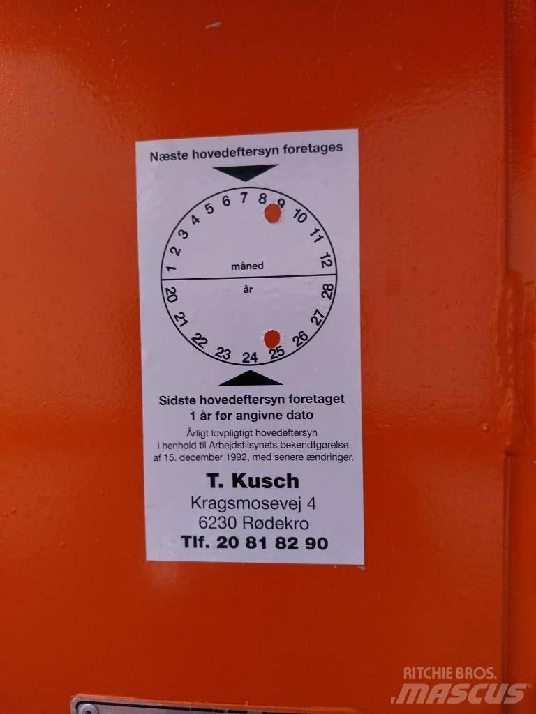 JLG 1230 ES Personel Platformları ve Cephe Asansörleri