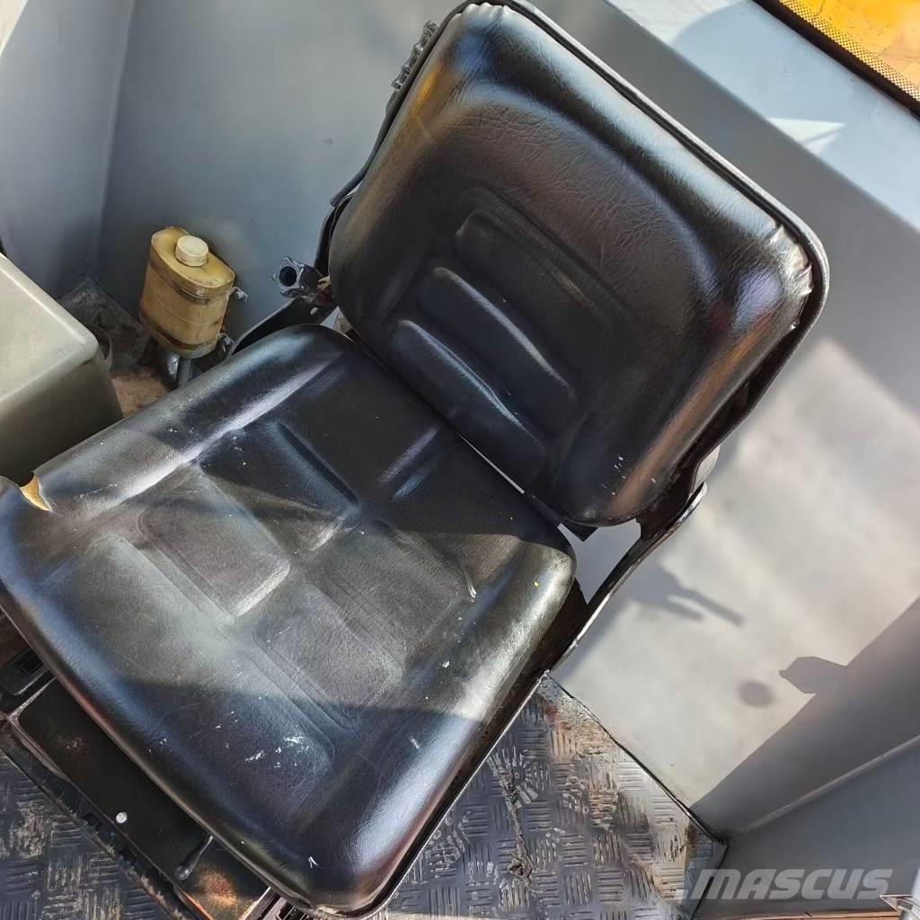 XCMG XS 223 J Tek tamburlu silindirler