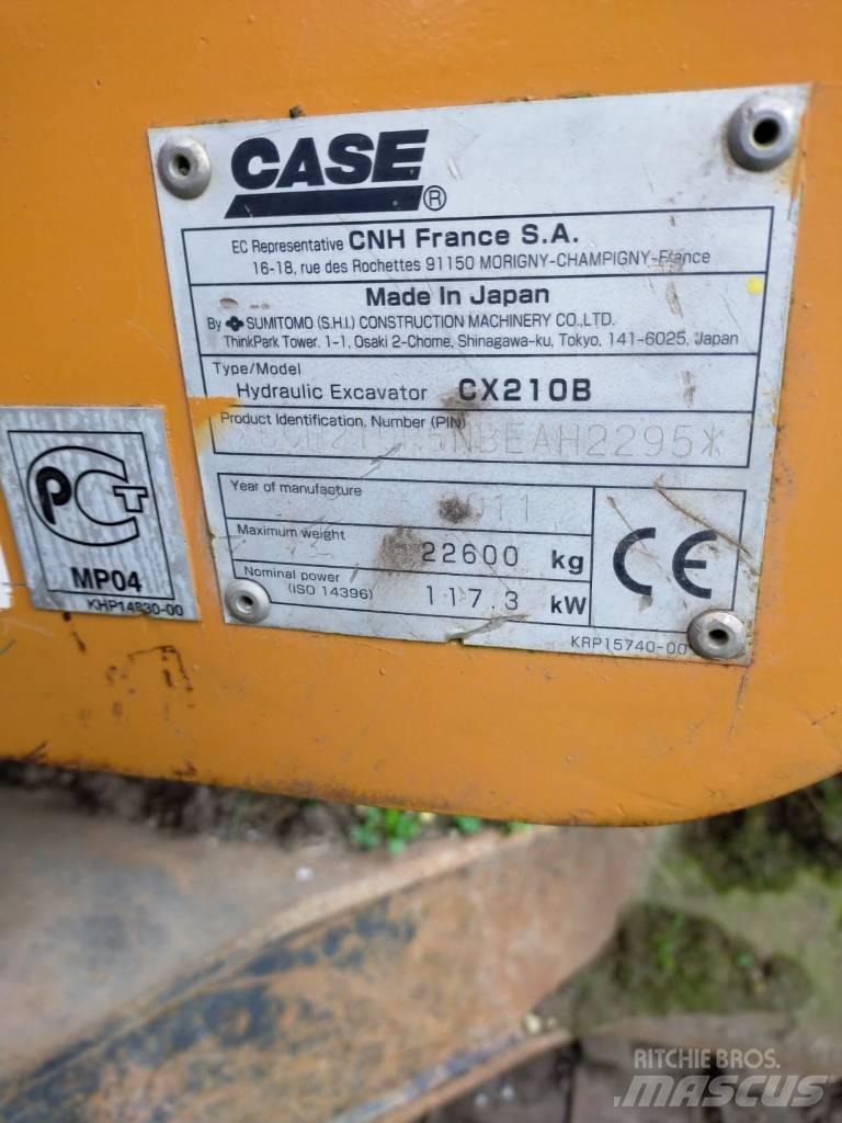 CASE 210 CX B Paletli ekskavatörler