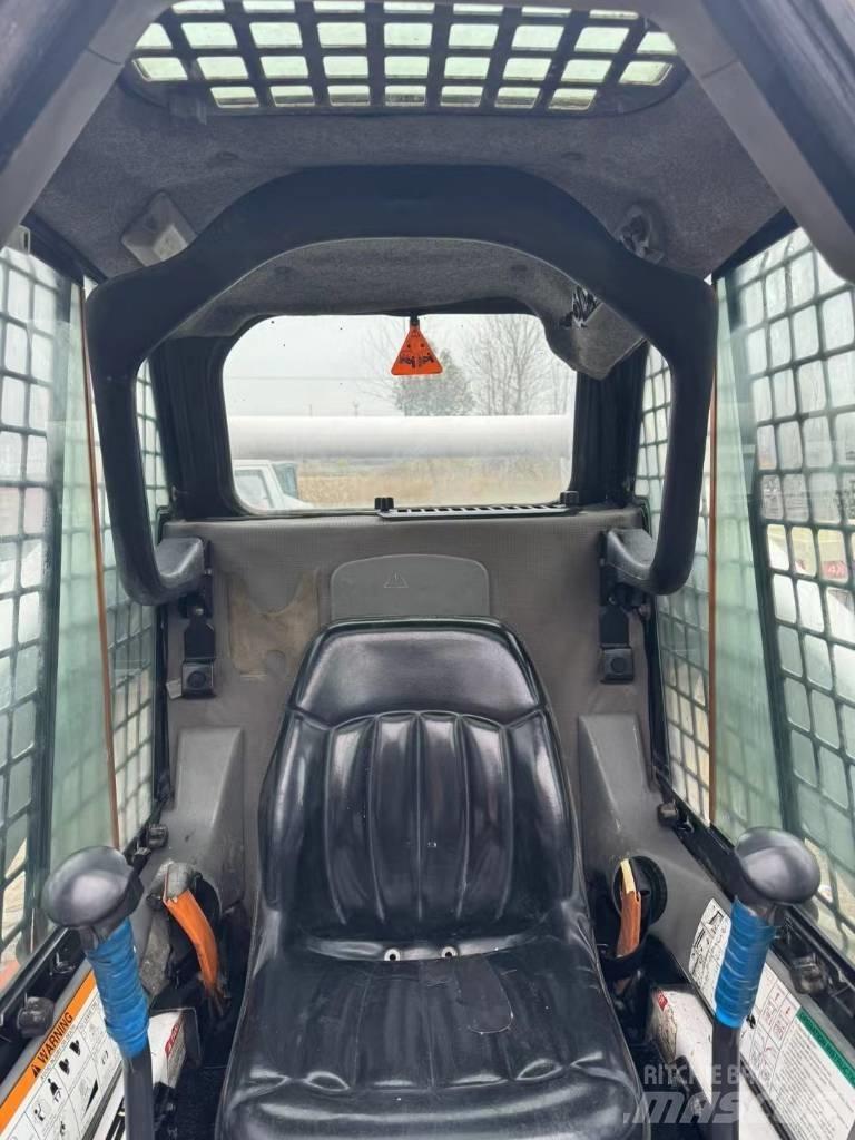 Bobcat S 300 Skid steer loderler