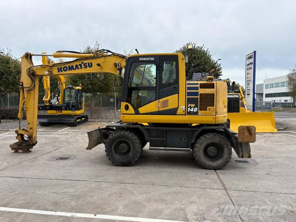 Komatsu PW148-11 Lastik tekerli ekskavatörler