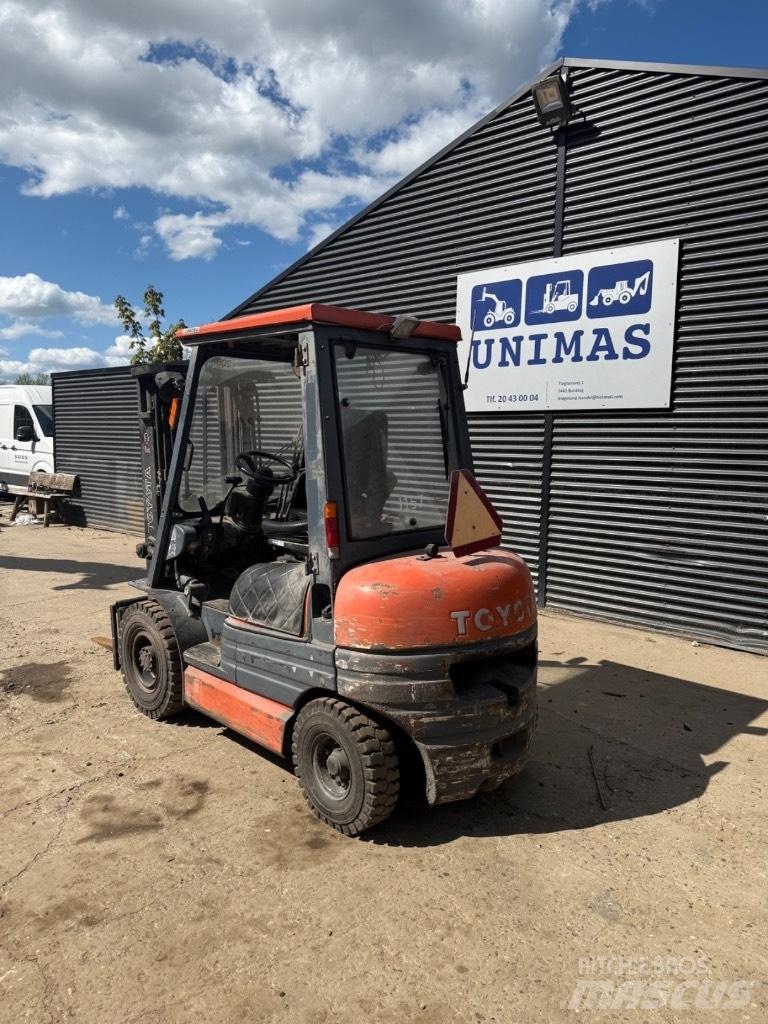 Toyota FD 25 Dizel forkliftler