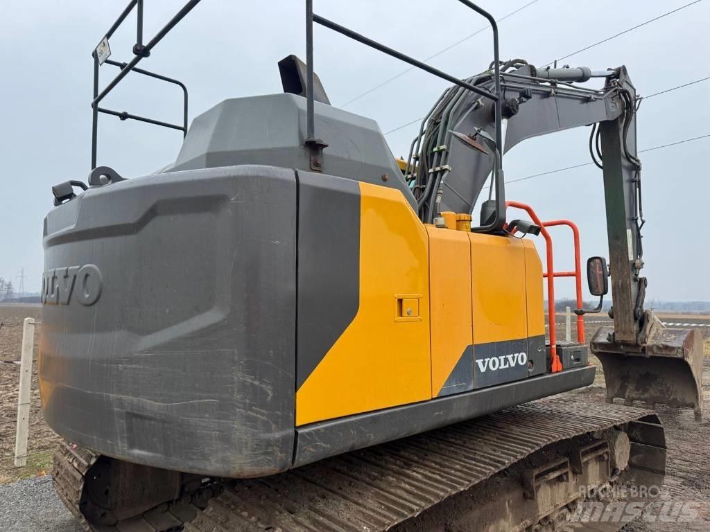 Volvo EC 140 EL Paletli ekskavatörler