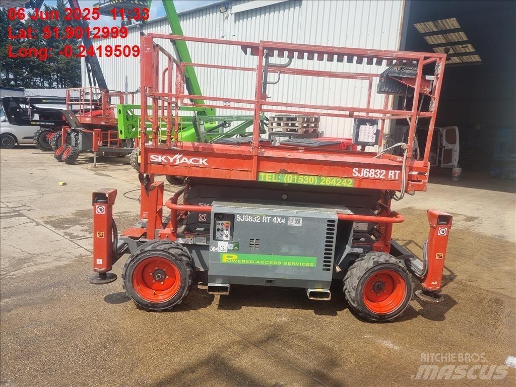 SkyJack SJ 6832 RT Makasli platformlar