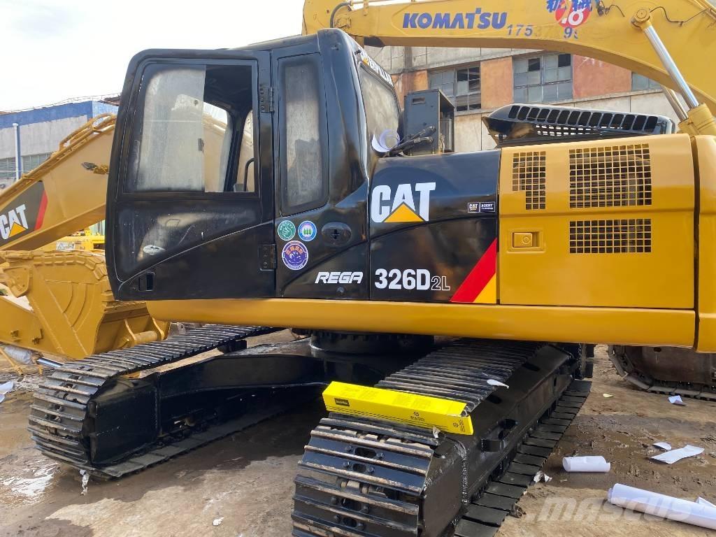 CAT 326d2l Paletli ekskavatörler
