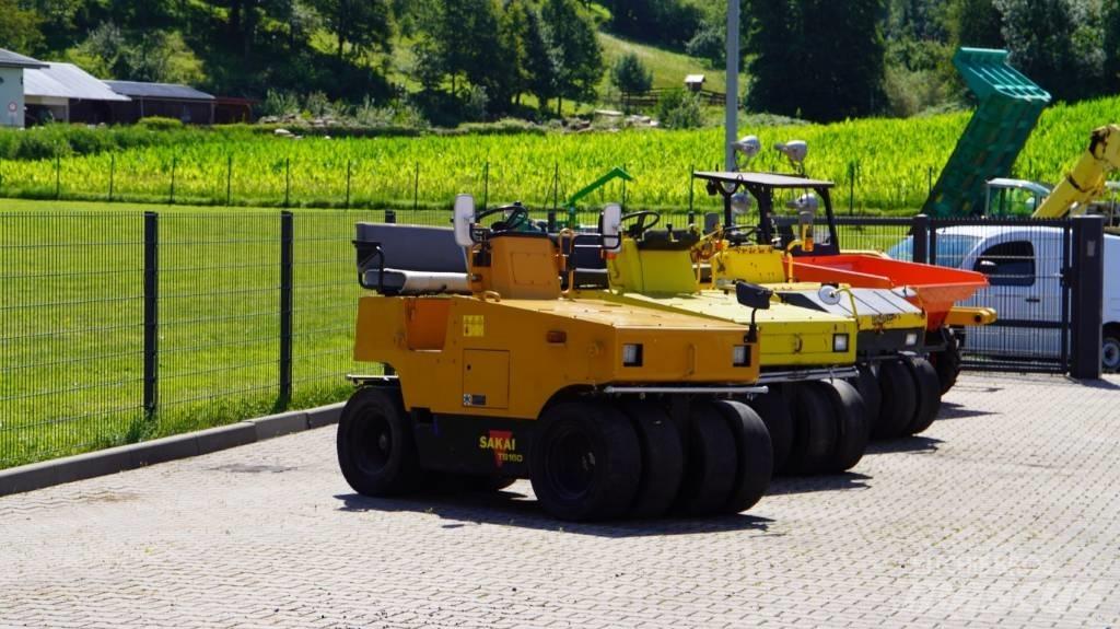 Sakai TS 160 Pnömatik lastikli silindirler