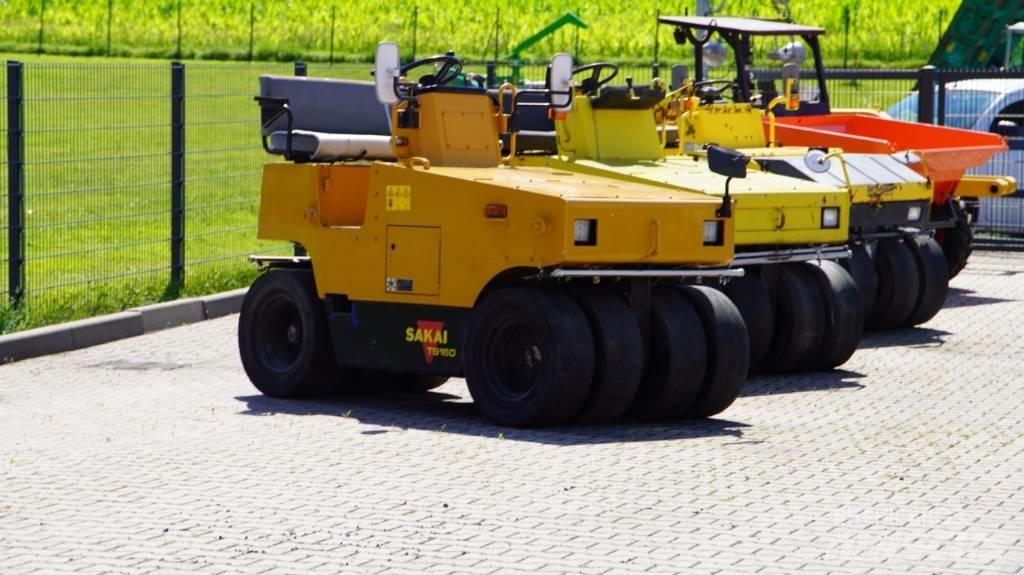 Sakai TS 160 Pnömatik lastikli silindirler