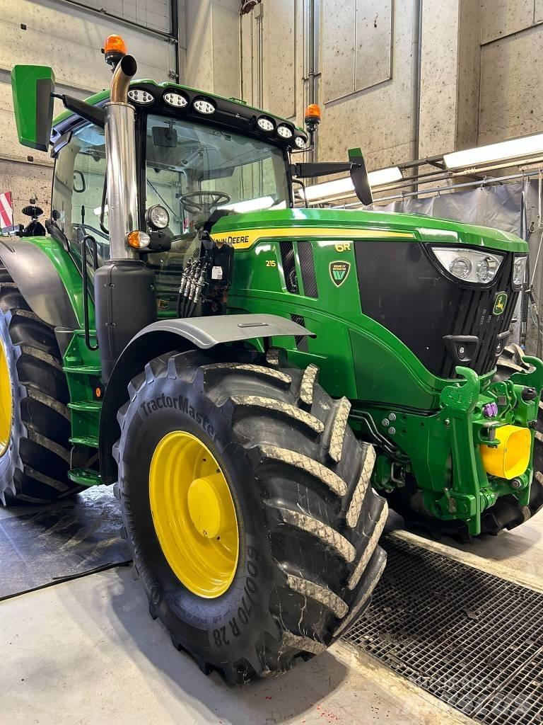 John Deere 6R 215 Traktörler