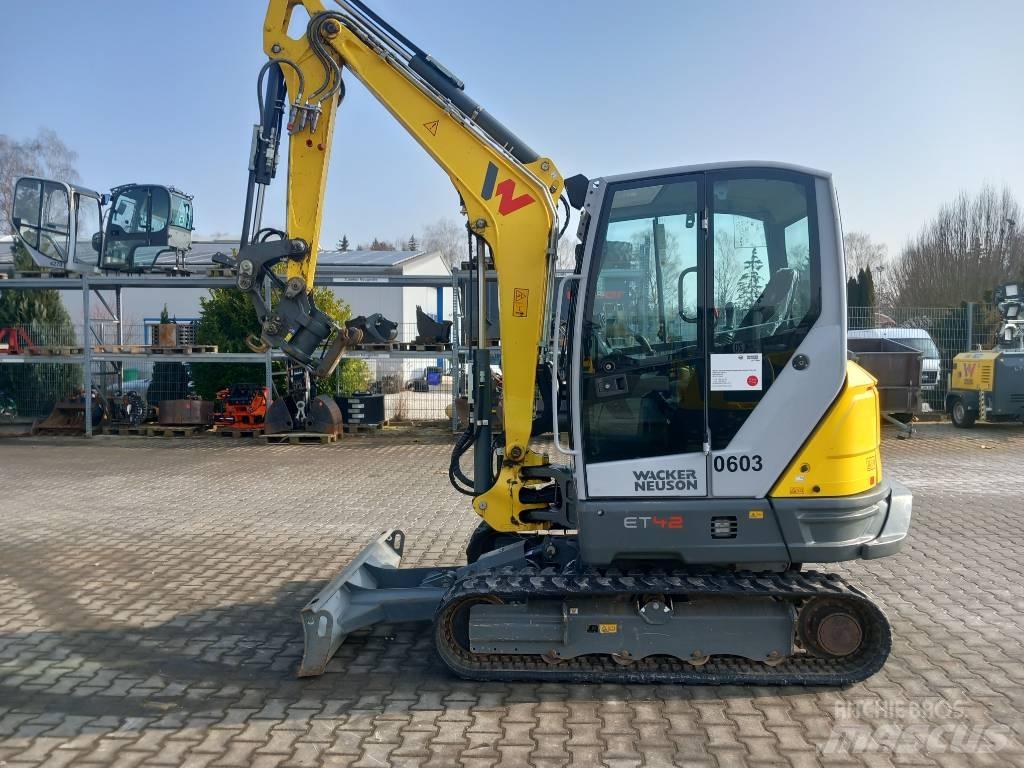 Wacker Neuson ET42 Paletli ekskavatörler