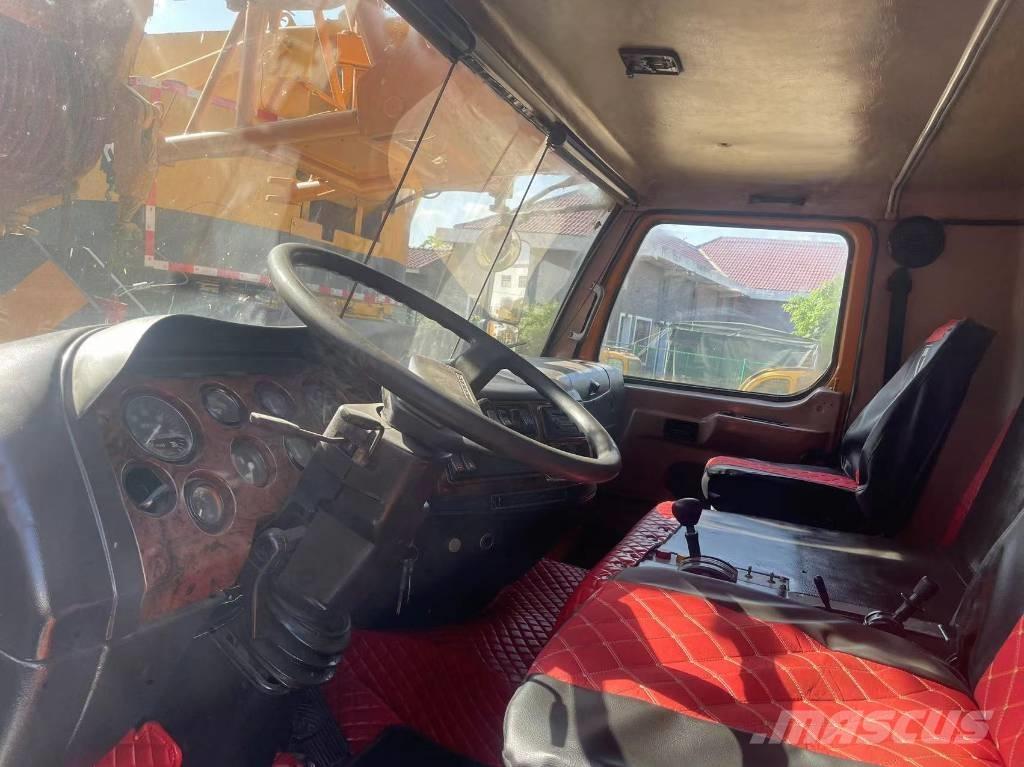 XCMG QY100K Yol-Arazi Tipi Vinçler (AT)
