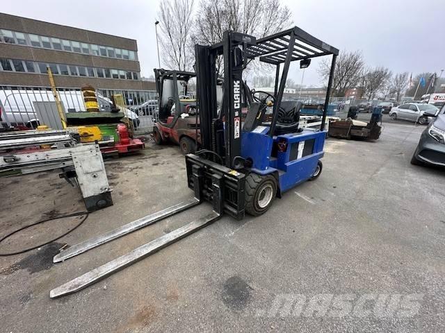 Clark EM 2,5 Elektrikli forkliftler