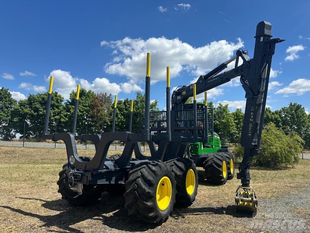 John Deere 1210G Tomruk yükleyici traktörler